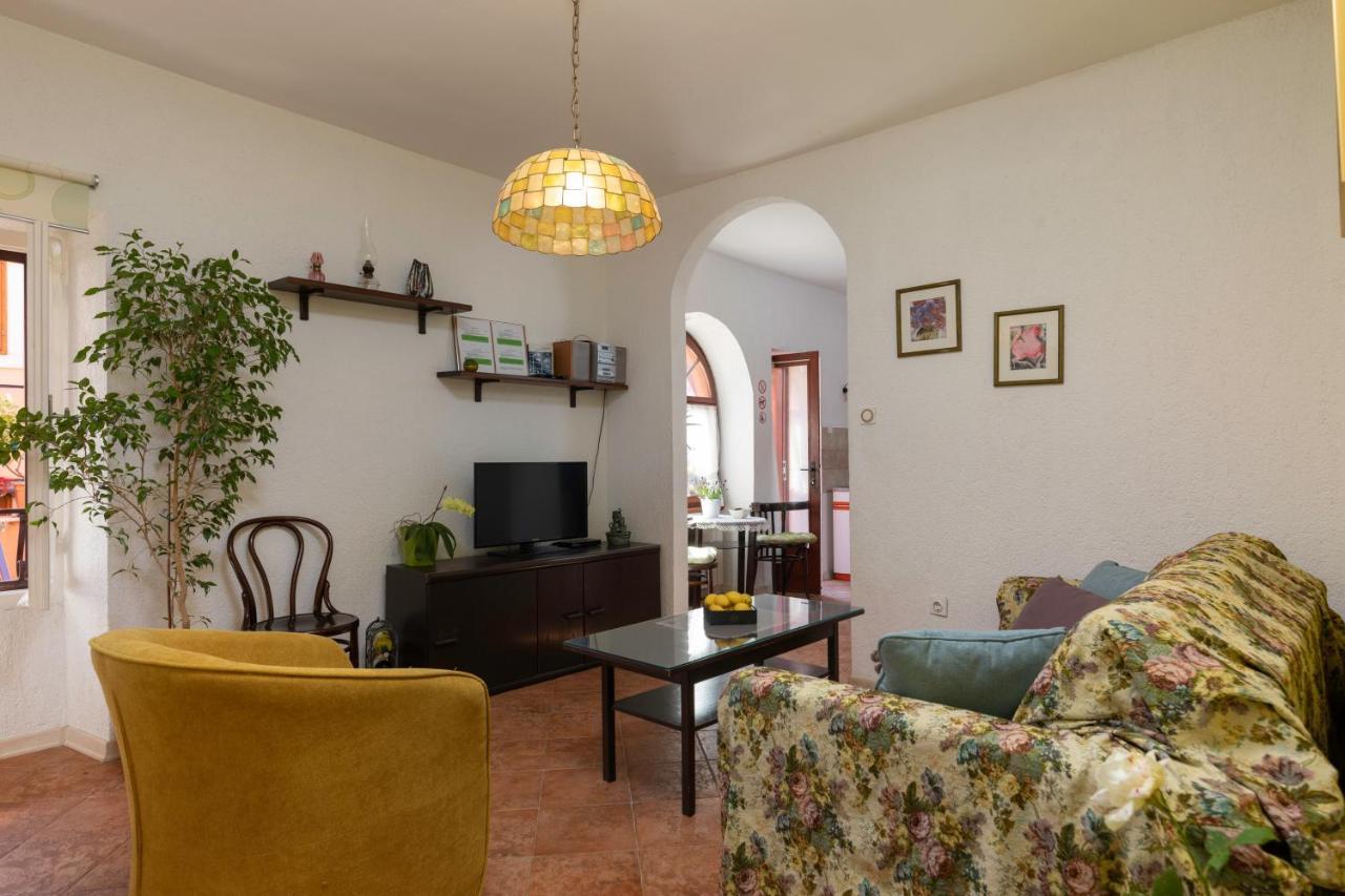 Apartments Bellow the Stars Rovinj Exterior foto
