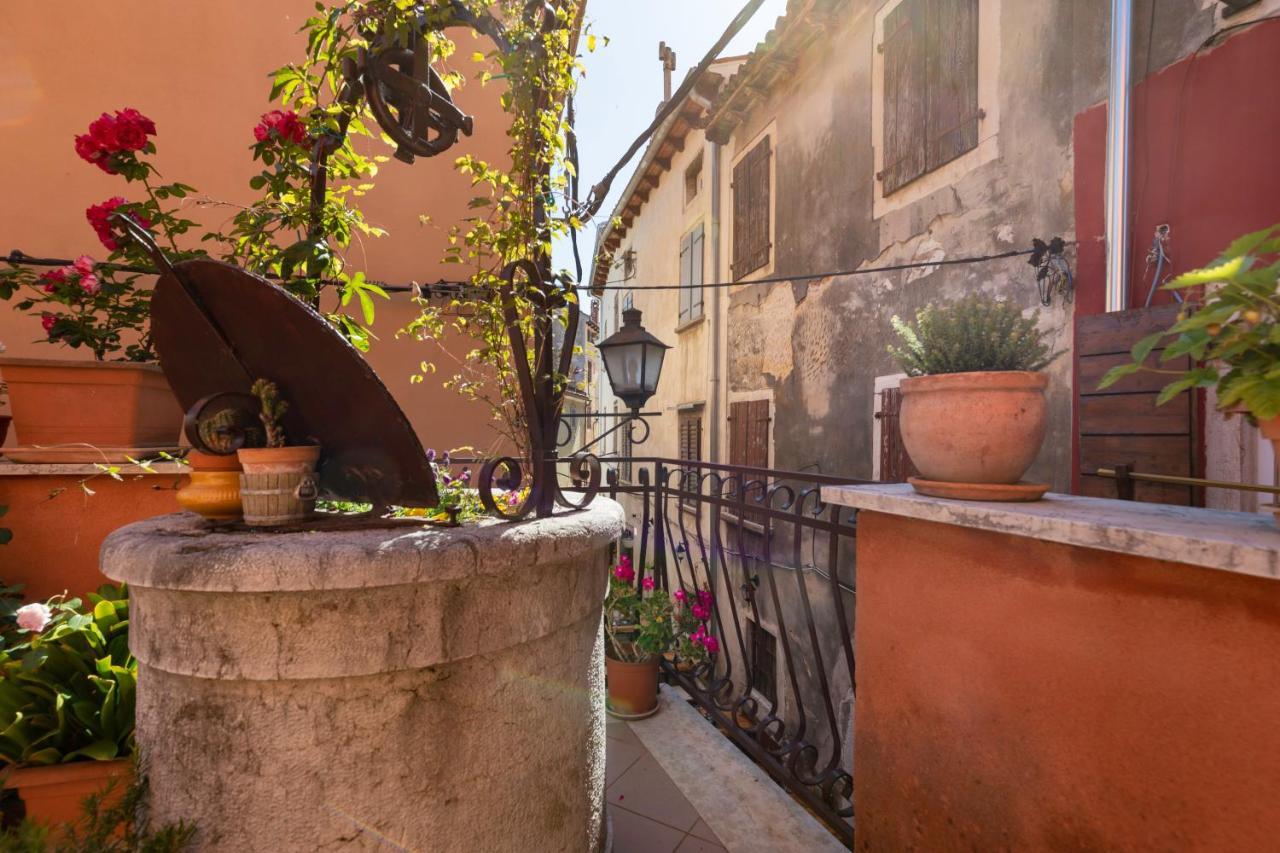 Apartments Bellow the Stars Rovinj Exterior foto