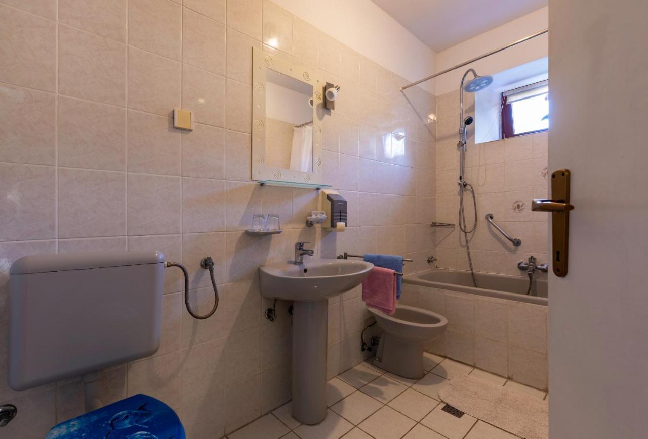 Apartments Bellow the Stars Rovinj Exterior foto