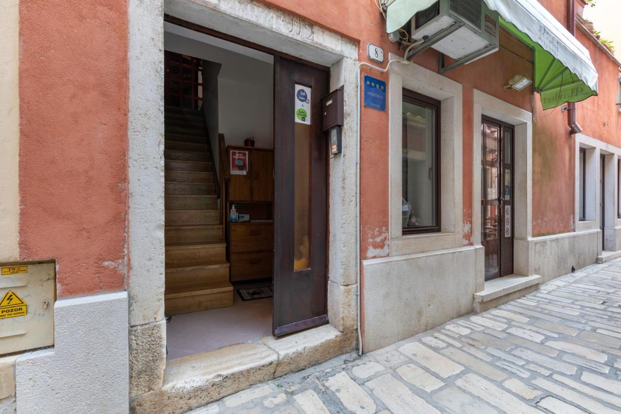 Apartments Bellow the Stars Rovinj Exterior foto